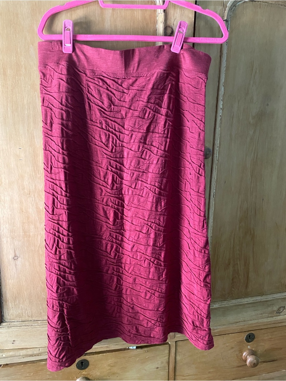 Horny Toad Samba Wave Midi Skirt in Berry. Size Large. - Picture 2 of 7
